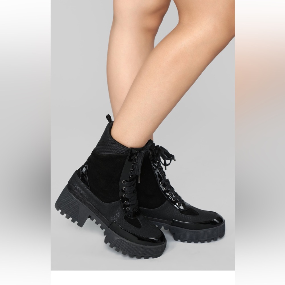 Cute Black Boots!